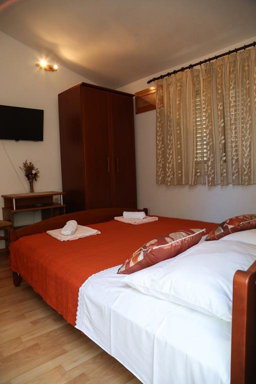 Apartments Dragica Milna  Dış mekan fotoğraf