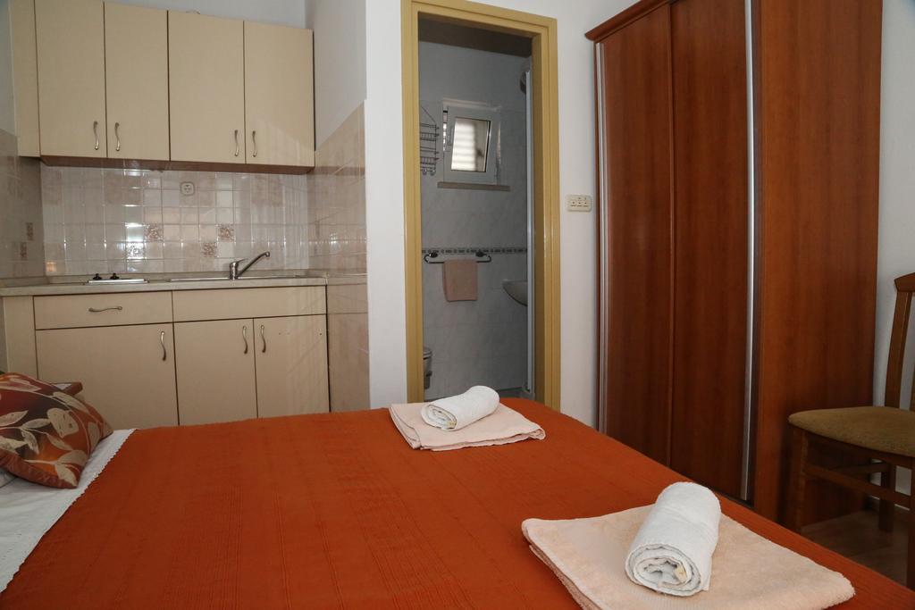 Apartments Dragica Milna  Dış mekan fotoğraf