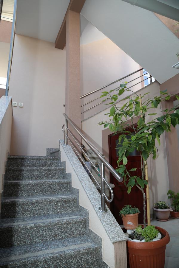Apartments Dragica Milna  Dış mekan fotoğraf